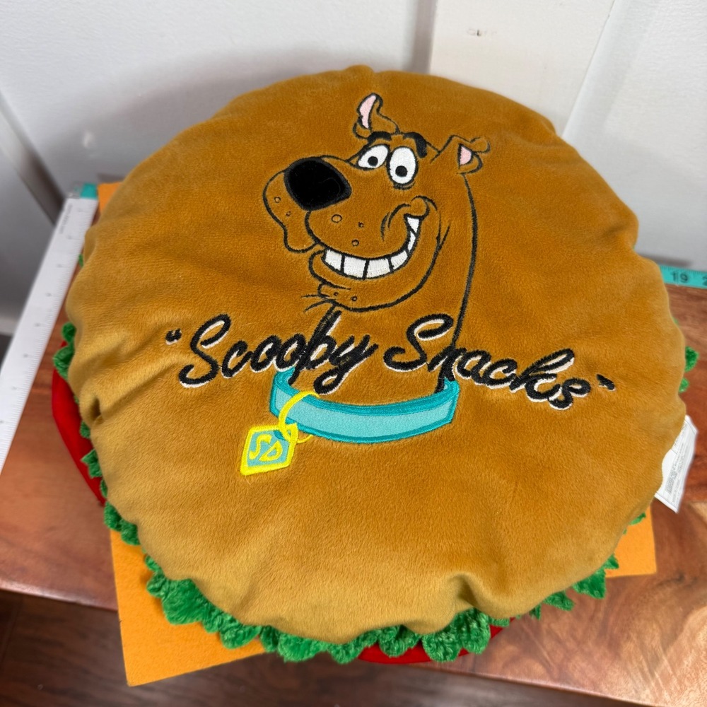 Vintage 2000 Warner Bros Studio Store Scooby-Doo Cheeseburger Plush Pillow NWT
